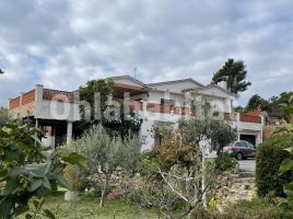 Houses (villa / tower), 210 m², Calle del Pi