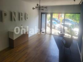 Nave industrial, 881 m², seminuevo, Calle suissa