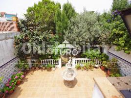 Casa (unifamiliar aïllada), 240 m², Zona