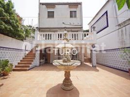 Casa (unifamiliar aïllada), 240 m², Zona