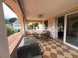 Casa (unifamiliar adosada), 499 m², seminuevo, Zona
