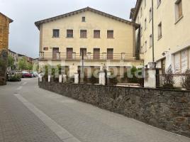 , 1350 m², Calle Montsolis