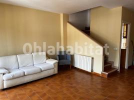 Dúplex, 100 m², prop de bus i tren, Calle de l'Església