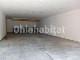 For rent business premises, 120 m², Plaza d'Anselm Clavé