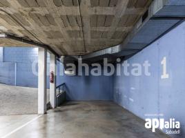 Dúplex, 141 m², près de bus et de train, presque neuf, Calle Ribot i Serra