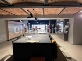 For rent otro, 90 m², near bus and train, Calle de Muntaner, 9