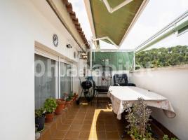 Piso, 137 m², seminuevo, Zona