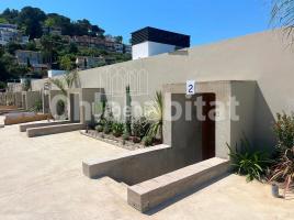 Casa (unifamiliar adosada), 156 m², seminuevo, Zona