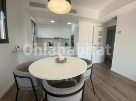 Piso, 64 m², cerca de bus y tren, seminuevo, Avenida Salvador Esteve