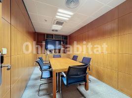 Alquiler oficina, 860 m², cerca de bus y tren, Calle de Tuset, 23