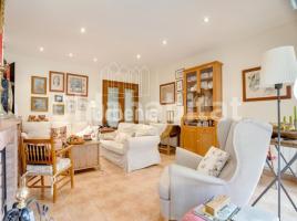 Houses (terraced house), 170 m², almost new, Zona