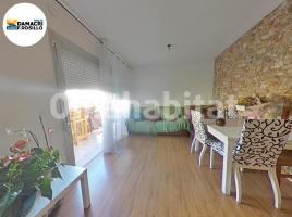 Piso, 81 m², cerca de bus y tren