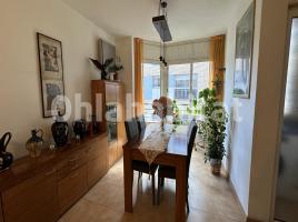 Piso, 94 m², cerca de bus y tren