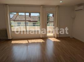 Casa (unifamiliar adossada), 171 m², Calle Montsant