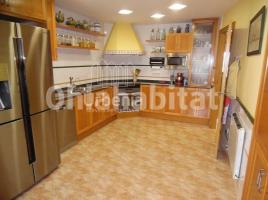 Casa (unifamiliar adosada), 469 m², Zona