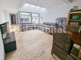 Pis, 151 m², seminou, Zona