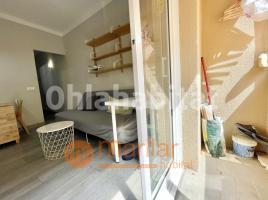 Piso, 57 m², cerca de bus y tren, Calle de Emilia Pardo Bazán