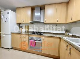 Flat, 96 m², near bus and train, Calle del Gasòmetre