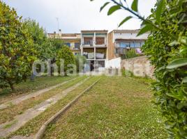 Houses (terraced house), 400 m², Calle de la Passió