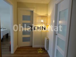 Dúplex, 183 m², près de bus et de train, presque neuf