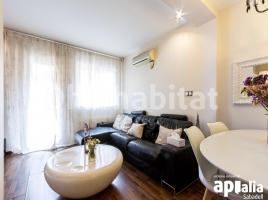 Flat, 85 m², near bus and train