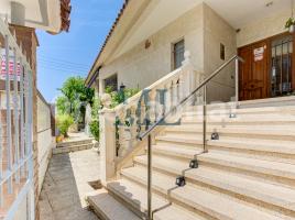 Houses (detached house), 229 m², near bus and train, Calle de Miguel de Cervantes