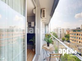 Piso, 82 m², cerca de bus y tren, seminuevo