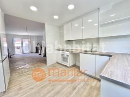 Pis, 115 m², prop bus i metro, Calle de Guipúscoa