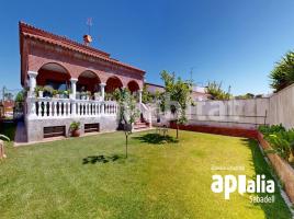 Casa (xalet / torre), 315 m², prop de bus i tren, seminou