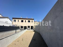 Obra nova - Casa a, 140 m², prop de bus i tren, nou
