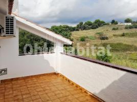 Casa (unifamiliar adossada), 220 m², Zona