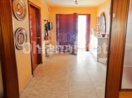 Casa (unifamiliar adossada), 220 m², Zona