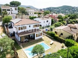 Casa (xalet / torre), 208 m², seminou, Calle de Santa Cristina