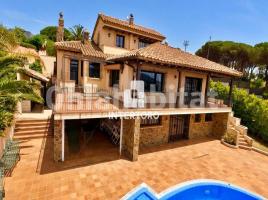 Casa (unifamiliar aïllada), 689 m², Zona