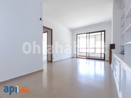 Piso, 126 m², cerca de bus y tren, Calle SANTA EULALIA DE