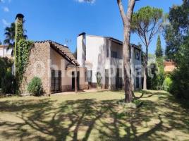 Alquiler Casa (unifamiliar aislada), 187 m²