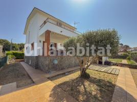 Houses (detached house), 252 m², Calle de Can Mas