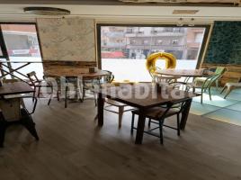Alquiler local comercial, 290 m², cerca de bus y tren, seminuevo, Calle de Santa Anna, 2