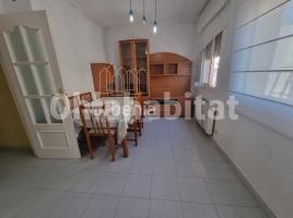 Piso, 60 m², Zona