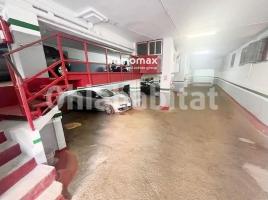 Business premises, 339 m², Zona
