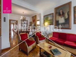 Piso, 140 m², cerca de bus y tren, Calle d'Enric Granados
