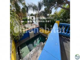 Casa (unifamiliar adossada), 152 m², Zona