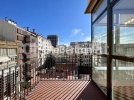 Lloguer pis, 179 m², prop bus i metro, Calle de Còrsega