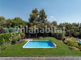 Casa (unifamiliar aislada), 300 m², Zona