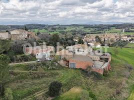 Houses (villa / tower), 402 m², Avenida del Castell, 1