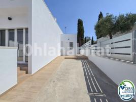 Houses (villa / tower), 99 m², Calle Riera-la Almadrava, 18