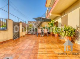 Casa (unifamiliar adossada), 338 m², Zona