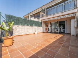 Casa (unifamiliar adossada), 249 m², seminou, Calle Carrasclet