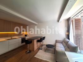 For rent flat, 50 m², close to bus and metro, almost new, Colom