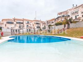 Houses (terraced house), 225 m², near bus and train, els atmellers